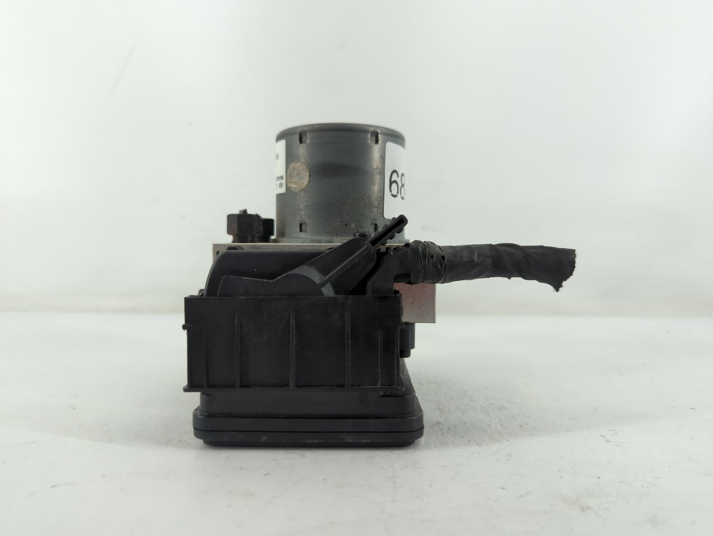 2014 Hyundai Veloster ABS Pump Control Module Replacement P/N:58920-2V470 Fits OEM Used Auto Parts - Oemusedautoparts1.com