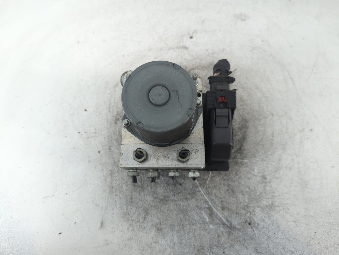 2017 Chevrolet Traverse ABS Pump Control Module Replacement P/N:22893247 265 252 455 AC Fits Fits 2012 2013 2014 2015 2016 OEM Used Auto Parts - Oemusedautoparts1.com