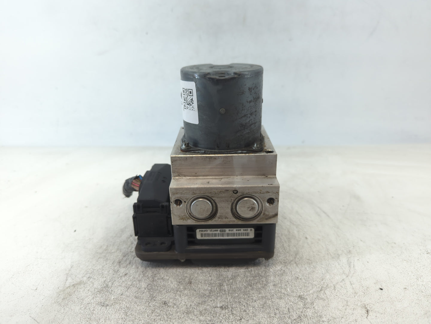 2007-2013 Bmw X5 ABS Pump Control Module Replacement P/N:3451 6793488-02 Fits Fits 2007 2008 2009 2010 2011 2012 2013 2014 OEM Used Auto Parts - Oemusedautoparts1.com