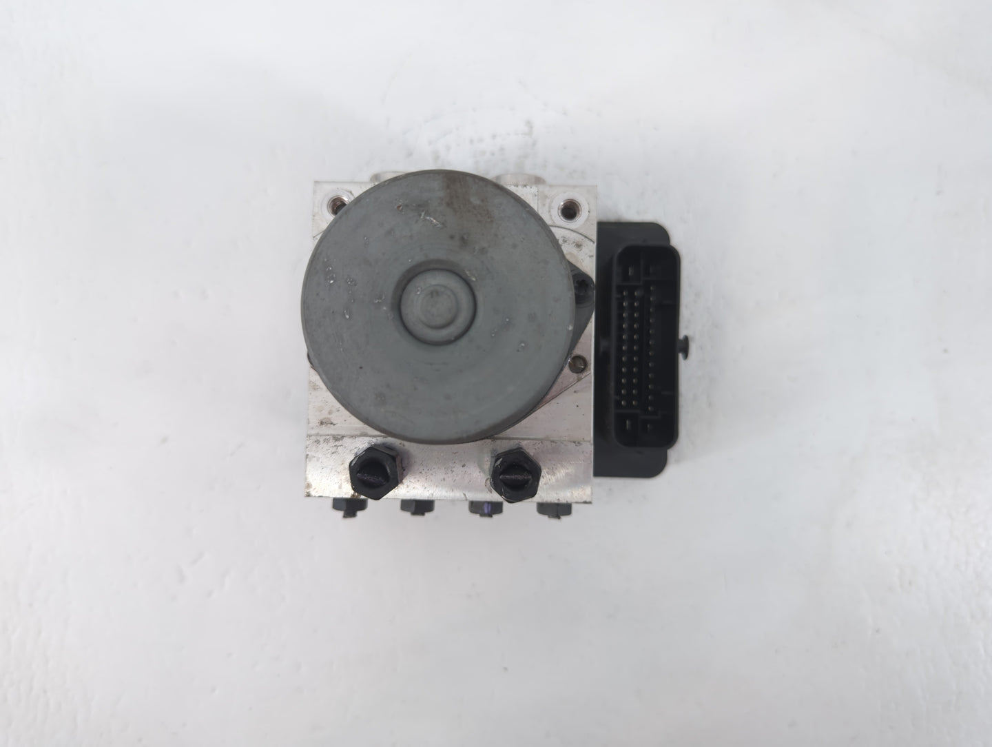 2017-2019 Kia Soul ABS Pump Control Module Replacement P/N:58900-B2010 Fits Fits 2017 2018 2019 OEM Used Auto Parts - Oemusedautoparts1.com