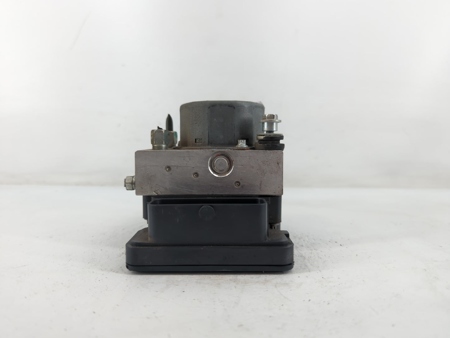 2015 Nissan Sentra ABS Pump Control Module Replacement P/N:47660 3SG0C Fits OEM Used Auto Parts - Oemusedautoparts1.com