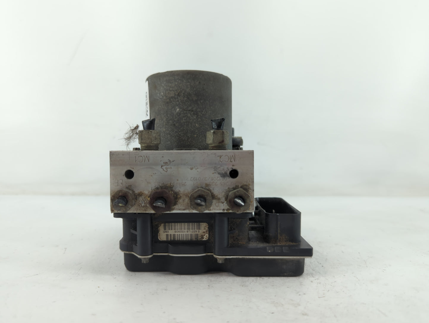 2009 Saturn Outlook ABS Pump Control Module Replacement P/N:25840315 0 265 230 11 01 Fits OEM Used Auto Parts - Oemusedautoparts1.com