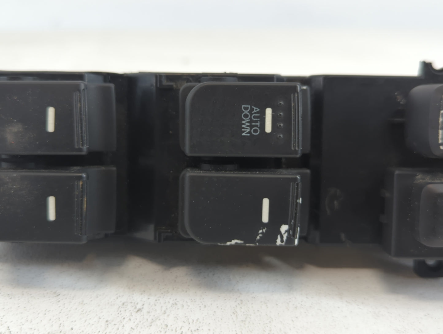 2012-2015 Chevrolet Captiva Sport Master Power Window Switch Replacement Driver Side Left P/N:93570-2T500 Fits OEM Used Auto Parts - Oemusedautoparts1.com
