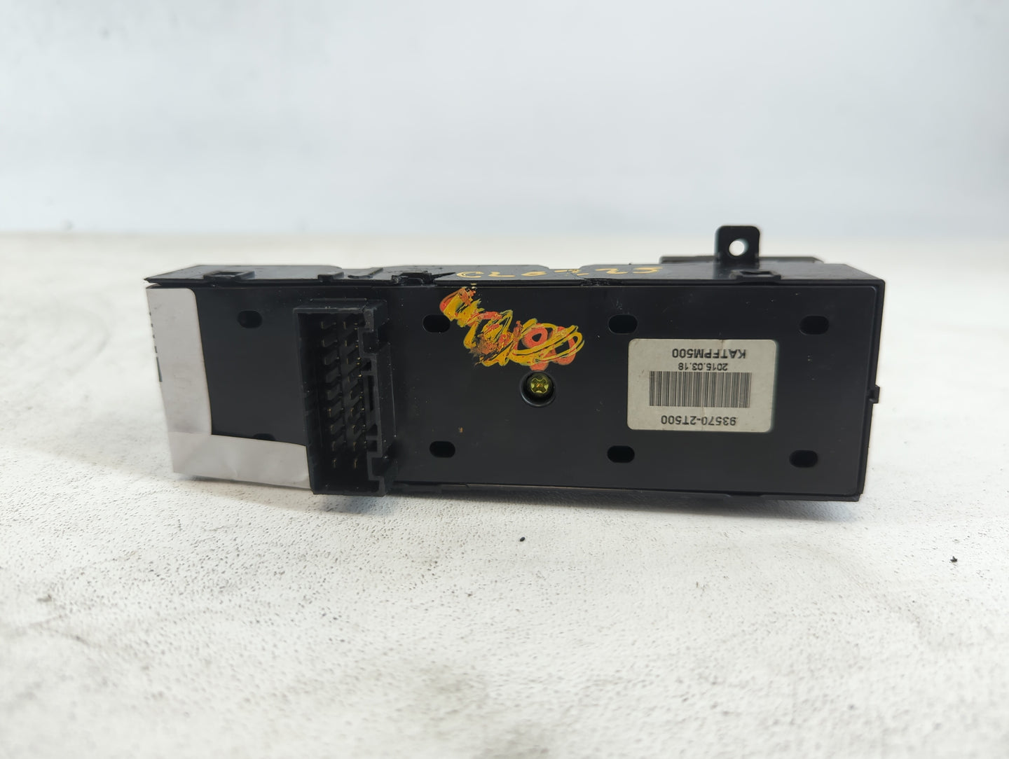 2012-2015 Chevrolet Captiva Sport Master Power Window Switch Replacement Driver Side Left P/N:93570-2T500 Fits OEM Used Auto Parts - Oemusedautoparts1.com