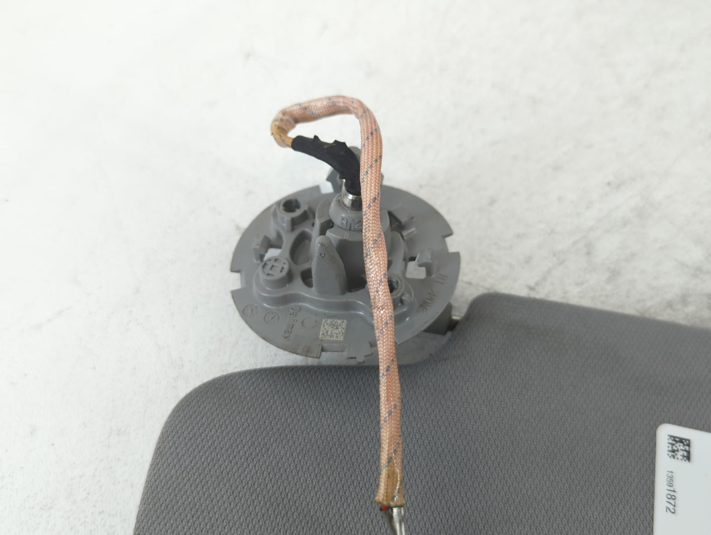 2019 Gmc Terrain Sun Visor Shade Replacement Passenger Right Mirror Fits OEM Used Auto Parts - Oemusedautoparts1.com