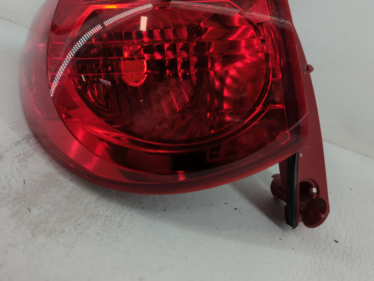 2009 Chevrolet Traverse Tail Light Assembly Driver Left OEM Fits OEM Used Auto Parts - Oemusedautoparts1.com