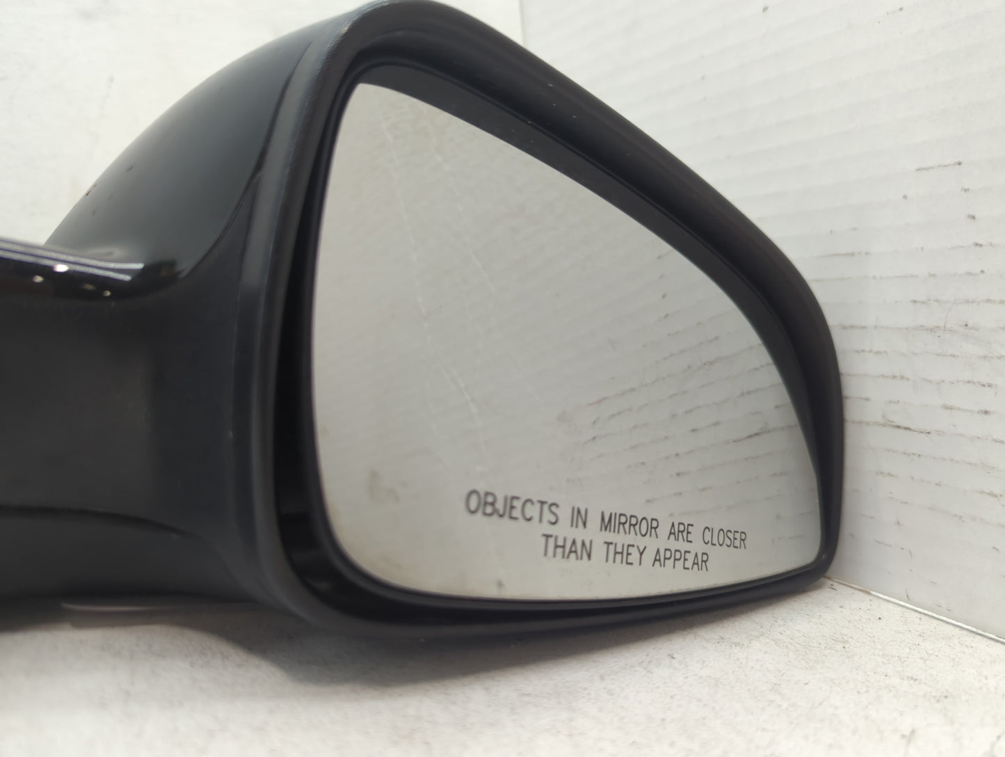 2008-2012 Chevrolet Malibu Passenger Right Side View Manual Door Mirror - Oemusedautoparts1.com