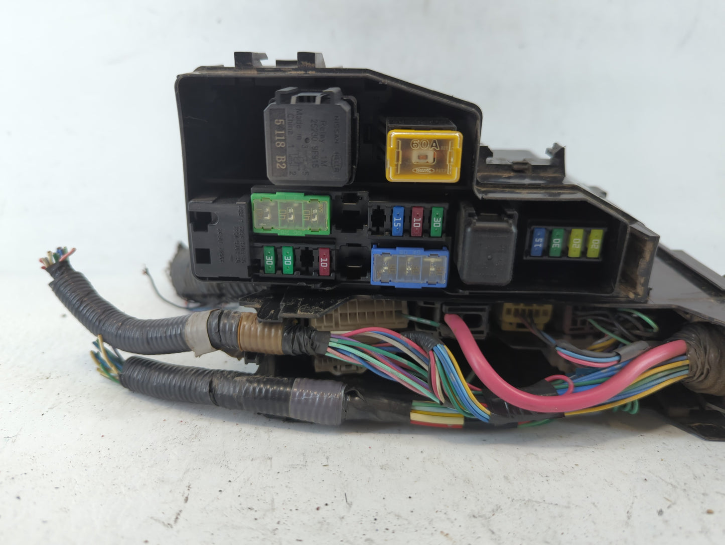 2015-2022 Nissan Pathfinder Fusebox Fuse Box Panel Relay Module P/N:4512 NA2 Fits Fits 2015 2016 2017 2018 2019 2020 2022 OEM Used Auto Parts - Oemusedautoparts1.com