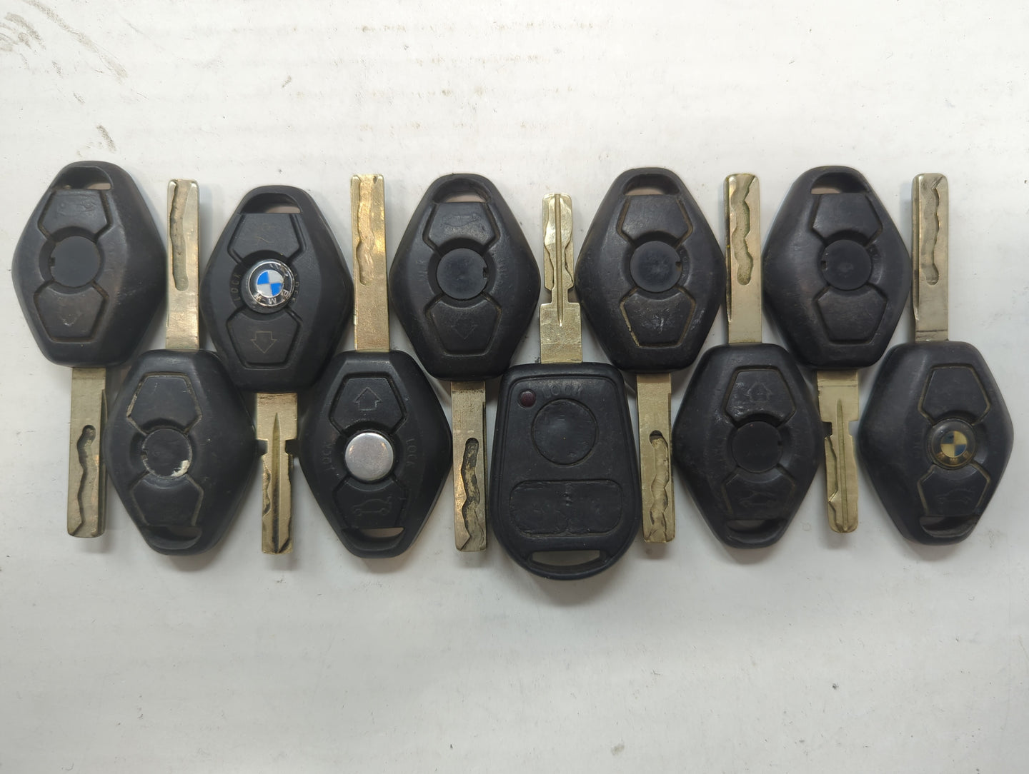 Lot of 10 Bmw Keyless Entry Remote Fob LX8-FZV | LX8 FZV | LX8FZV - Oemusedautoparts1.com