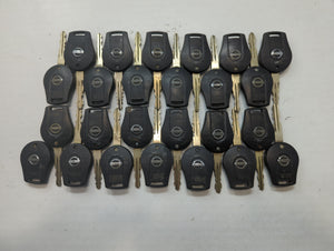 Lot of 25 Nissan Keyless Entry Remote Fob CWTWB1U751 | CWTWB1U816