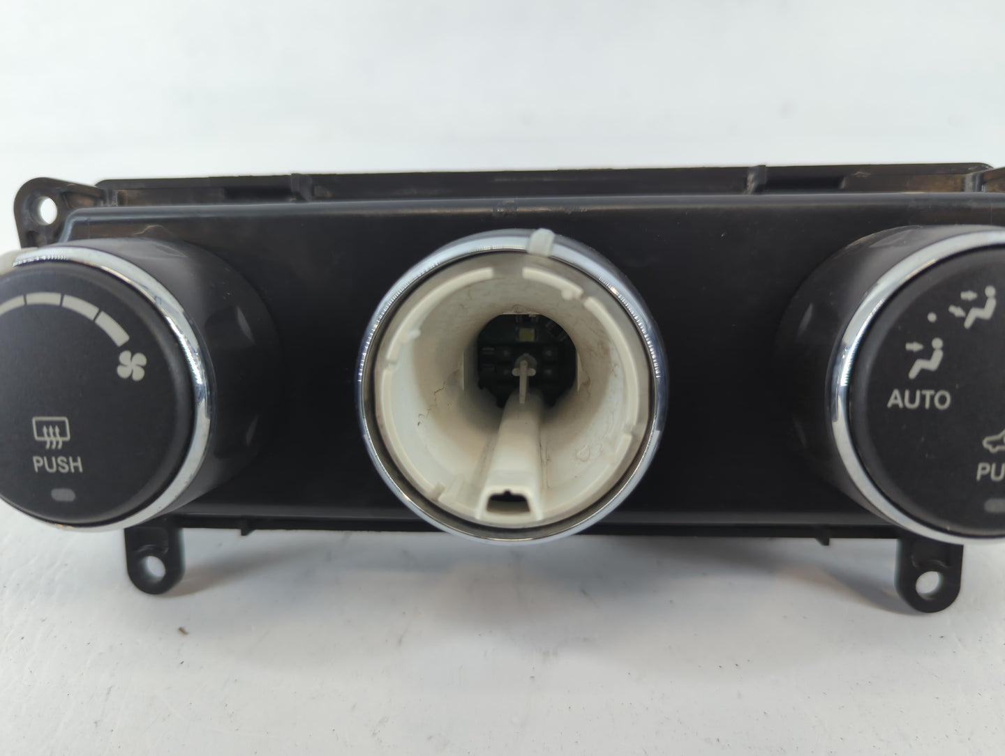 2007 Chrysler Sebring Climate Control Module Temperature AC/Heater Replacement P/N:P05058269AF Fits OEM Used Auto Parts - Oemusedautoparts1.com