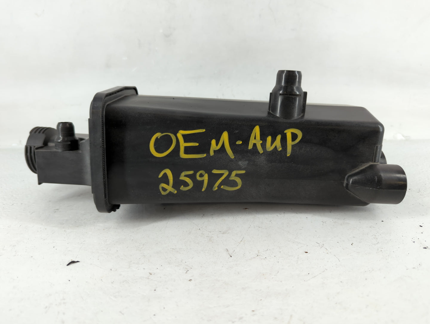 2004 Bmw X3 Fuel Vapor Charcoal Canister - Oemusedautoparts1.com