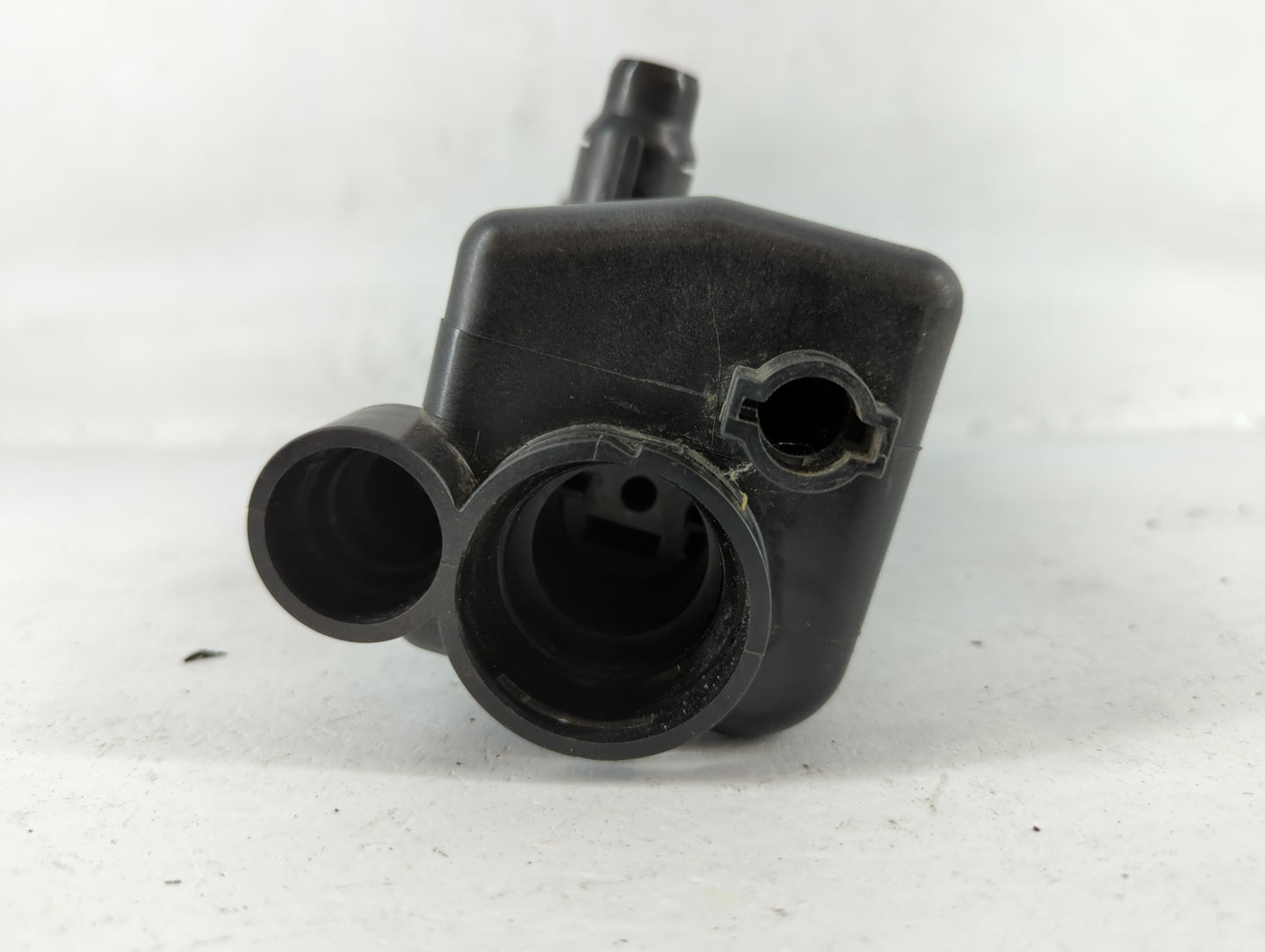 2004 Bmw X3 Fuel Vapor Charcoal Canister - Oemusedautoparts1.com