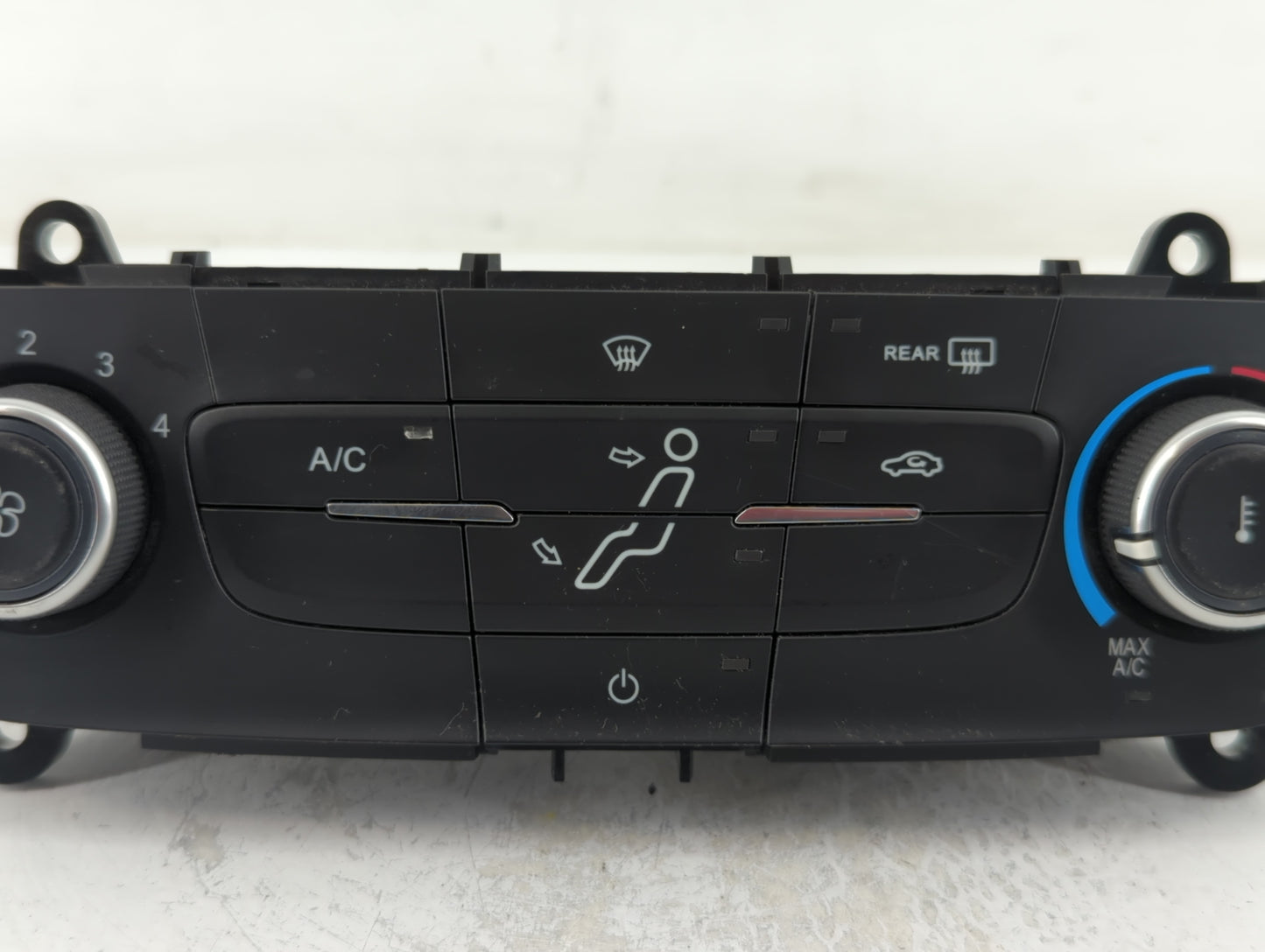 2015-2018 Ford Focus Climate Control Module Temperature AC/Heater Replacement P/N:F1ET-19980-JJ Fits Fits 2015 2016 2017 2018 OEM Used Auto Parts - Oemusedautoparts1.com