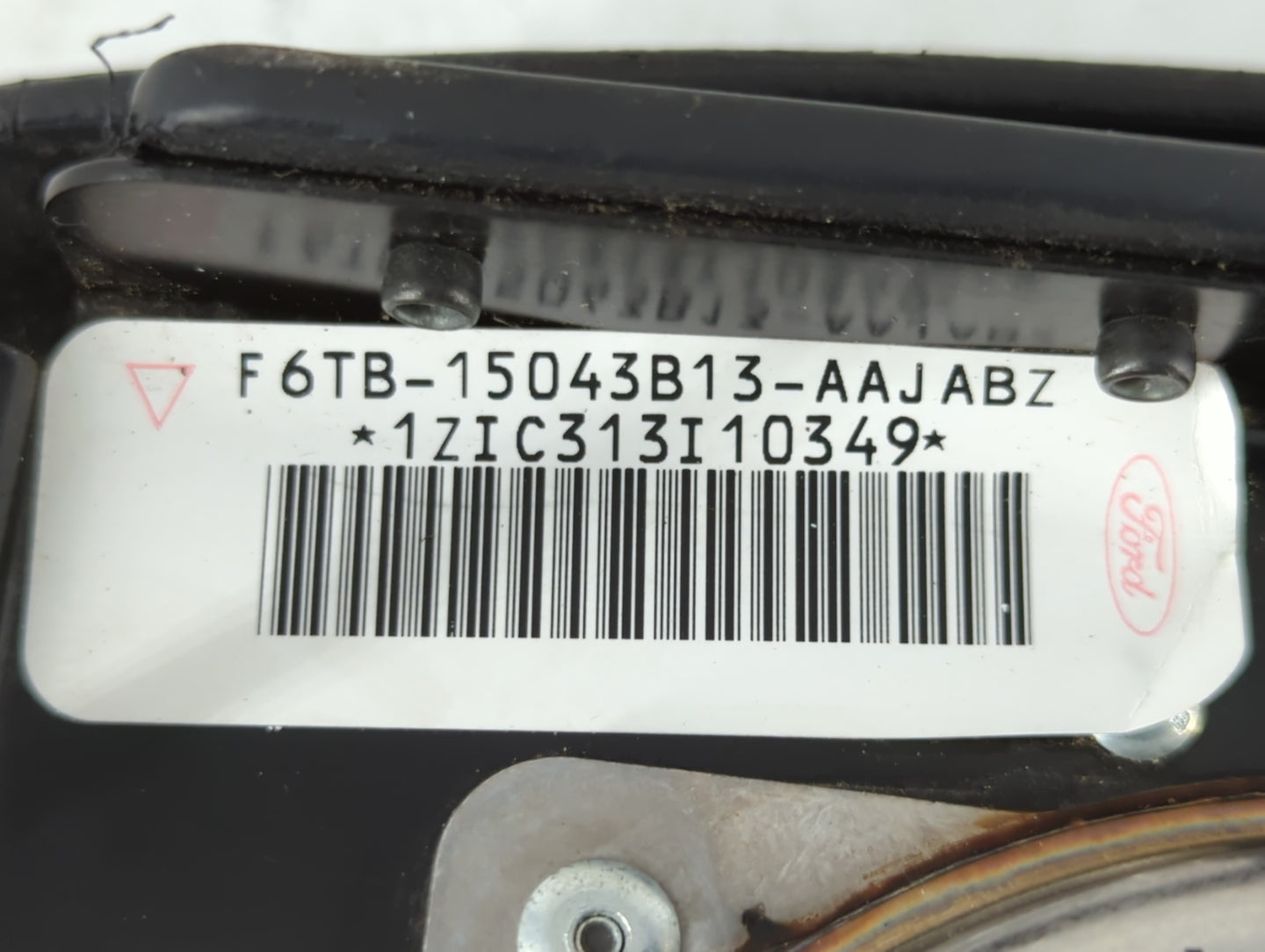 1995-1996 Ford Bronco Air Bag Passenger Right Knee OEM P/N:F6TB-15043B13-AAJ Fits Fits 1995 1996 1997 OEM Used Auto Parts - Oemusedautoparts1.com
