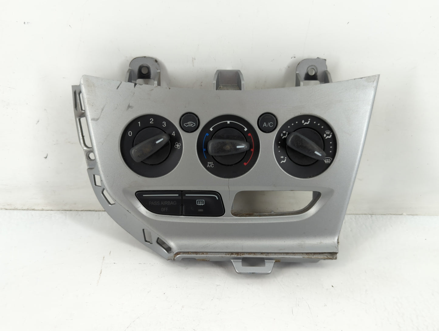 2013-2014 Ford Focus Climate Control Module Temperature AC/Heater Replacement P/N:FD-CM5T-19980-AF Fits Fits 2013 2014 OEM Used Auto Parts - Oemusedautoparts1.com