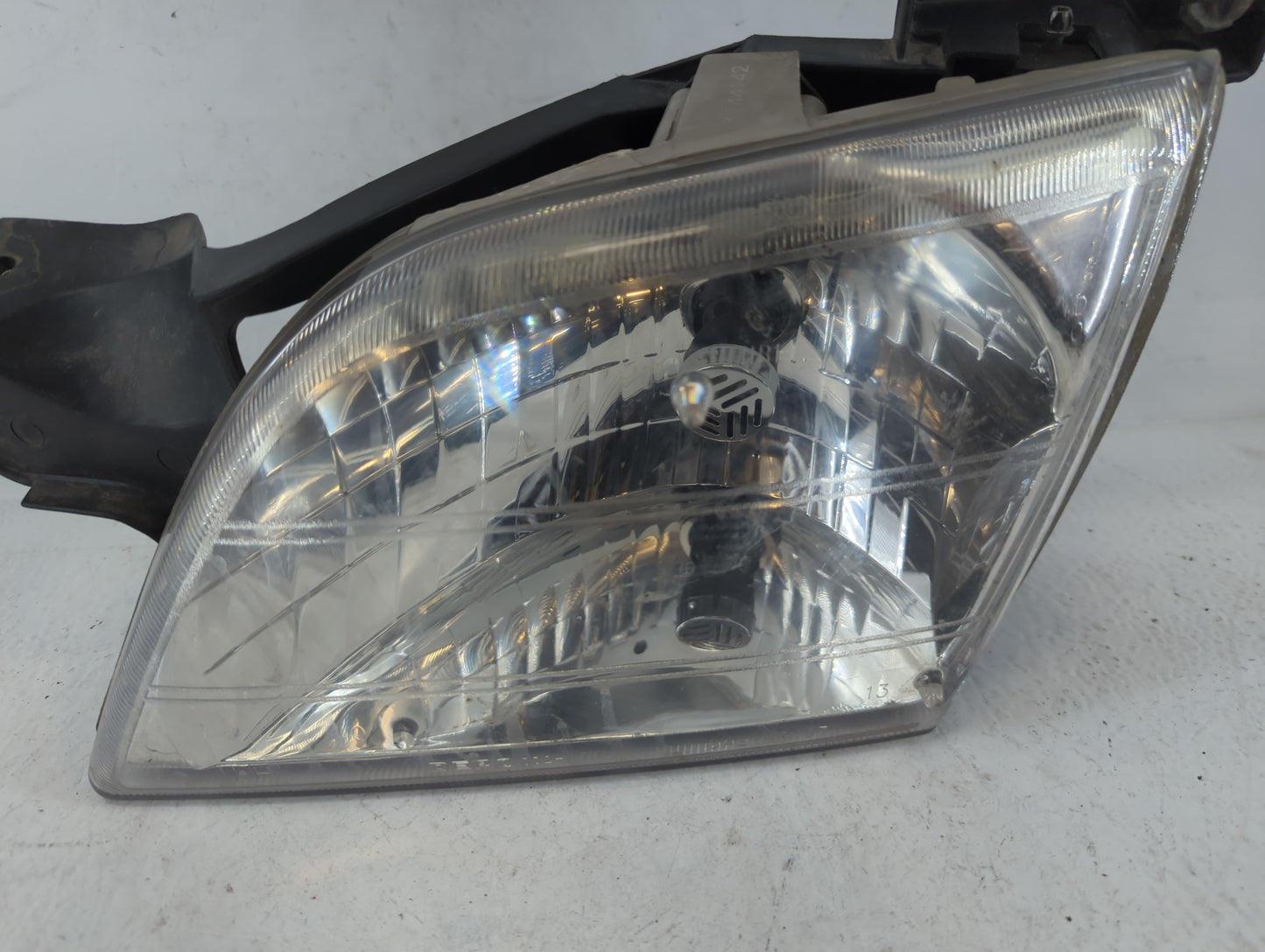 2002-2005 Mercury Mountaineer Driver Left Oem Head Light Headlight Lamp - Oemusedautoparts1.com
