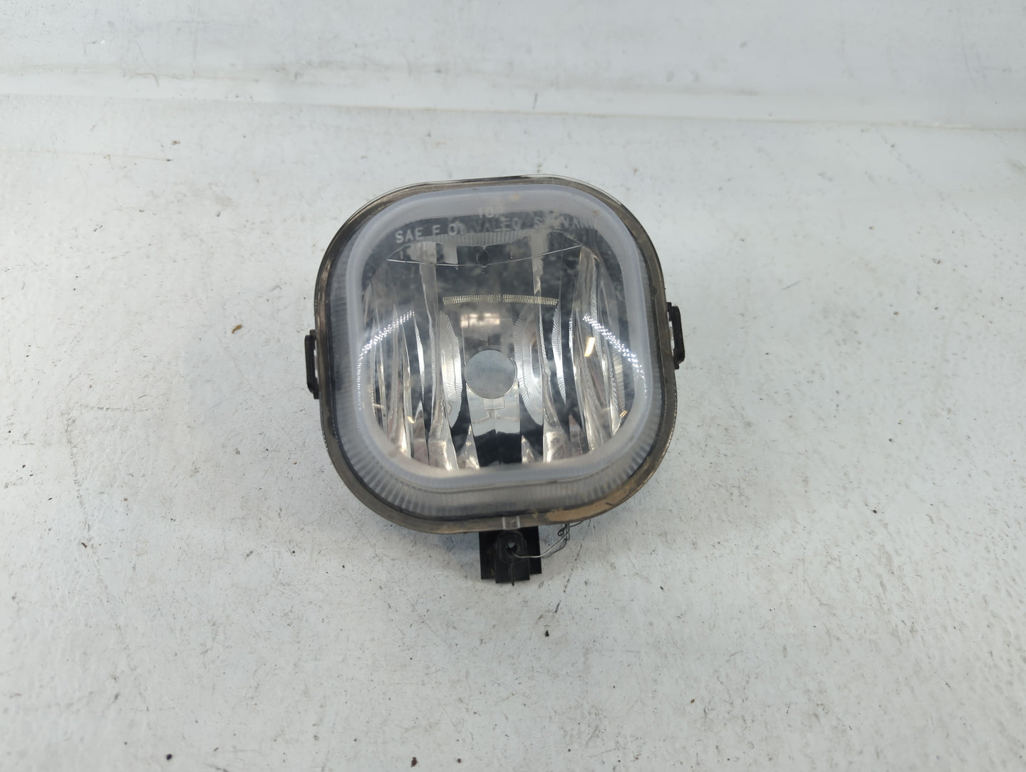 2011-2016 Ford F-350 Super Duty Driver Left Oem Fog Light Lamp - Oemusedautoparts1.com