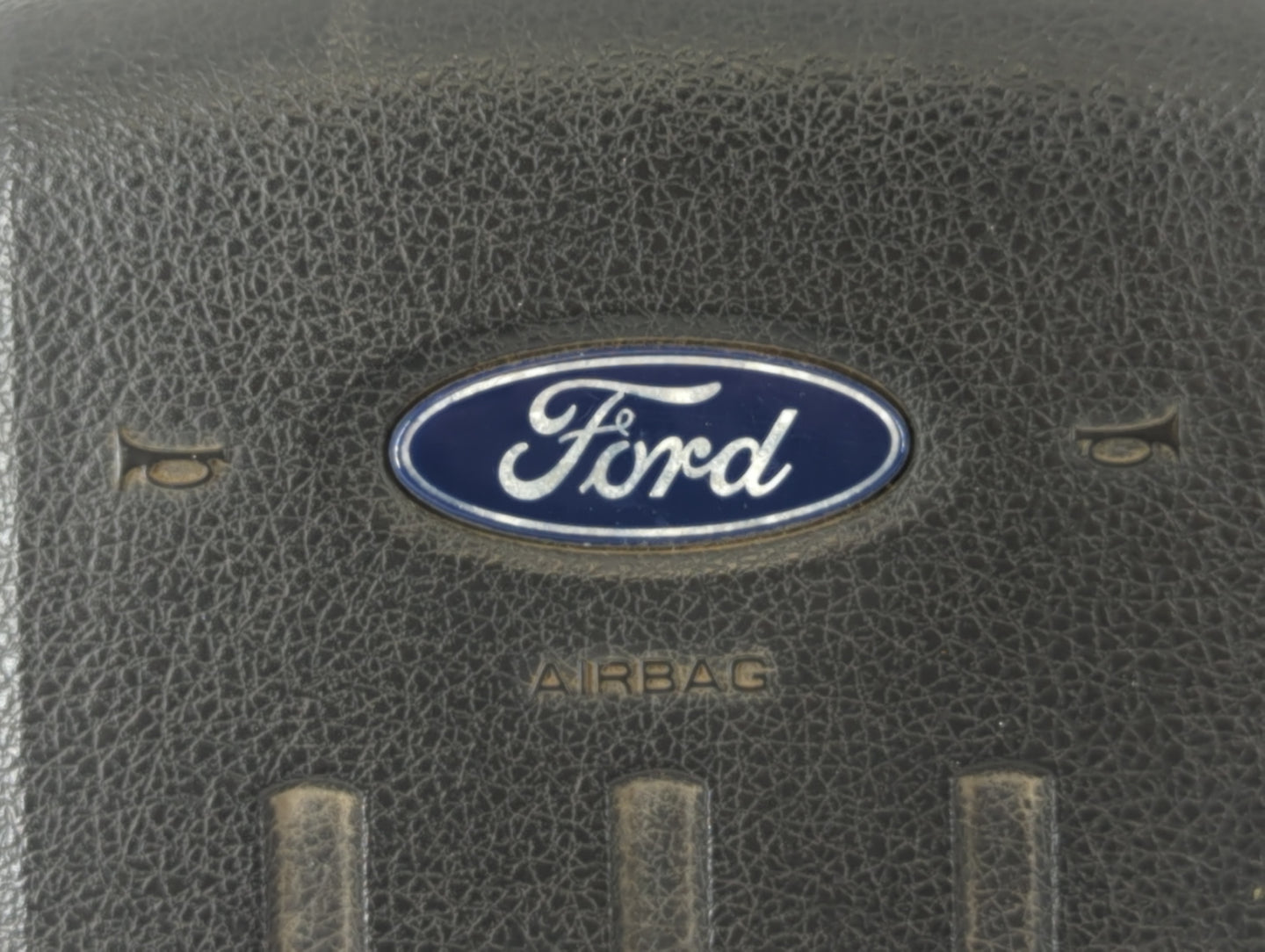 2014 Ford F-250 Super Duty Air Bag Driver Left Steering Wheel Mounted P/N:8C3425043B1BAB35B8 Fits OEM Used Auto Parts - Oemusedautoparts1.com