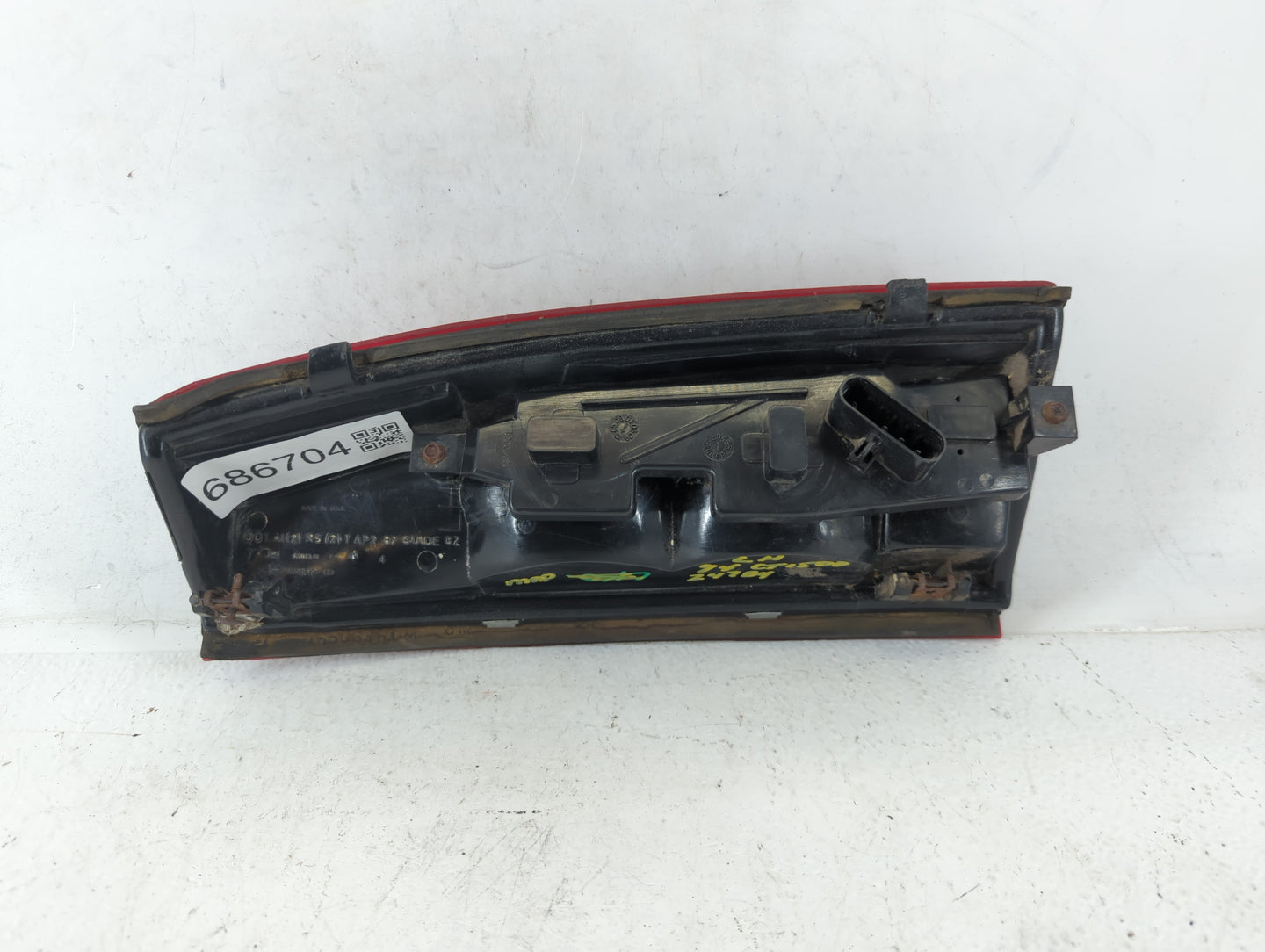 1991 Pontiac Sunbird Tail Light Assembly Driver Left OEM P/N:16508821 16506949 Fits OEM Used Auto Parts - Oemusedautoparts1.com
