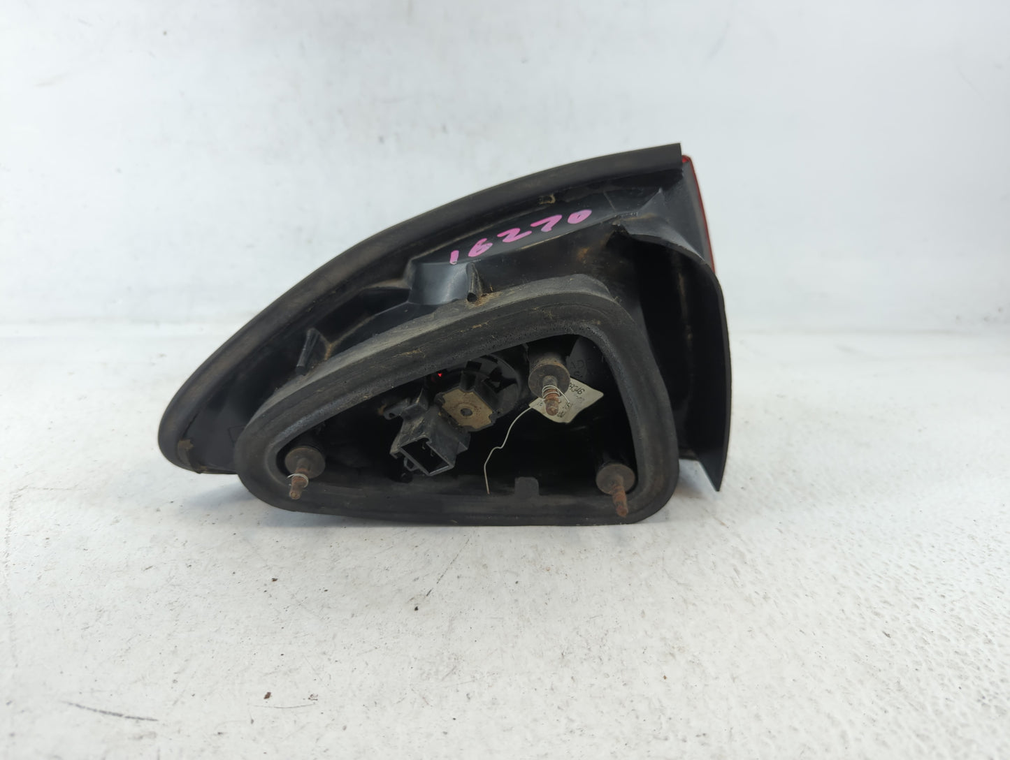 2000-2002 Chevrolet Cavalier Tail Light Assembly Passenger Right OEM P/N:5978346 Fits Fits 2000 2001 2002 OEM Used Auto Parts - Oemusedautoparts1.com