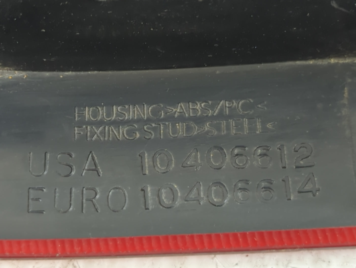 1997-2005 Chevrolet Venture Tail Light Assembly Passenger Right OEM P/N:10406612 Fits OEM Used Auto Parts - Oemusedautoparts1.com