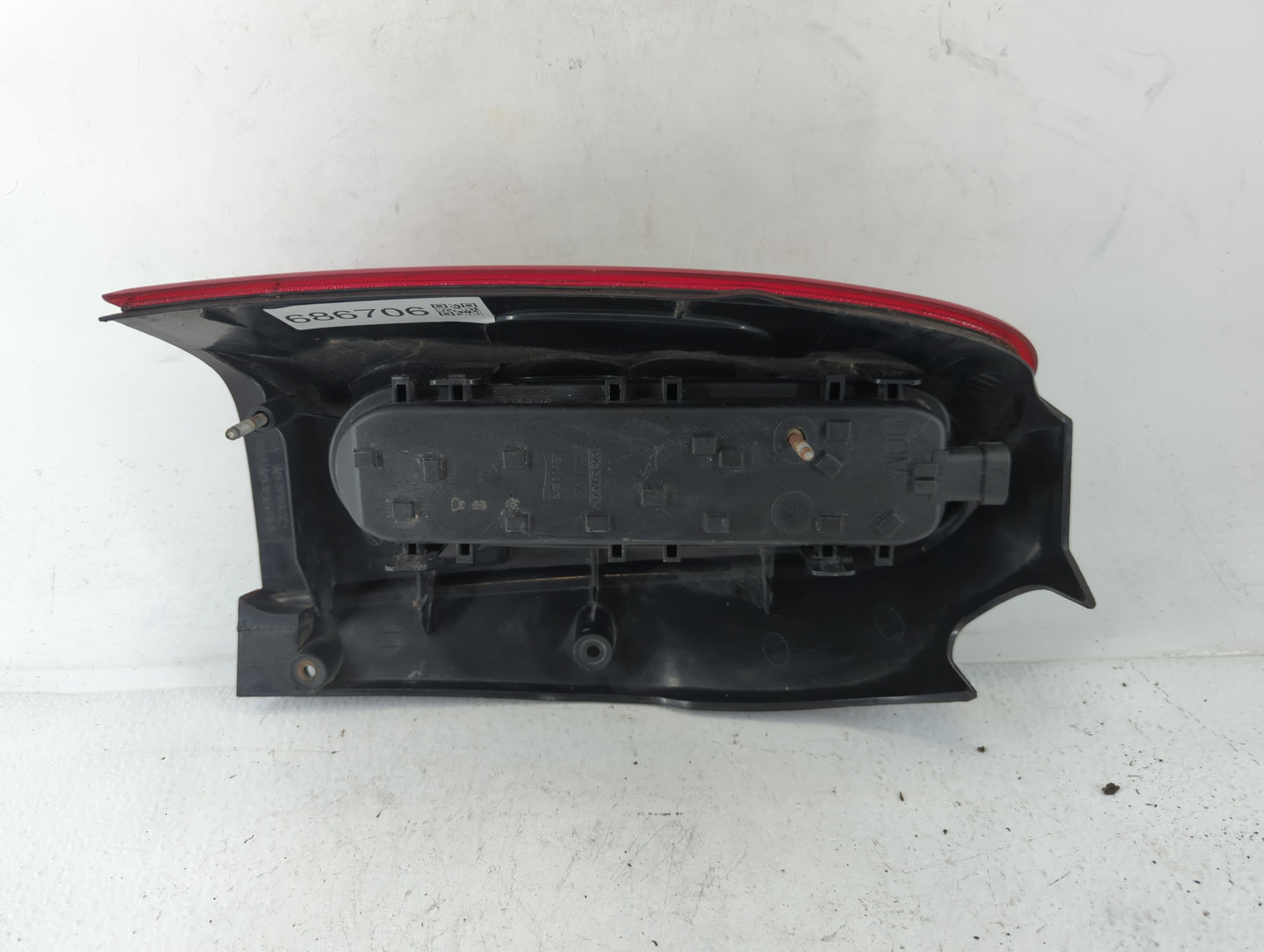 1997-2005 Chevrolet Venture Tail Light Assembly Passenger Right OEM P/N:10406612 Fits OEM Used Auto Parts - Oemusedautoparts1.com