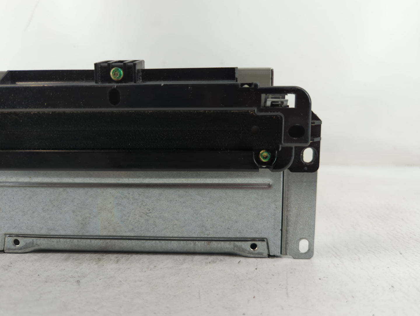 2018-2020 Dodge Journey Radio AM FM Cd Player Receiver Replacement P/N:P68209665AD Fits Fits 2018 2019 2020 OEM Used Auto Parts - Oemusedautoparts1.com