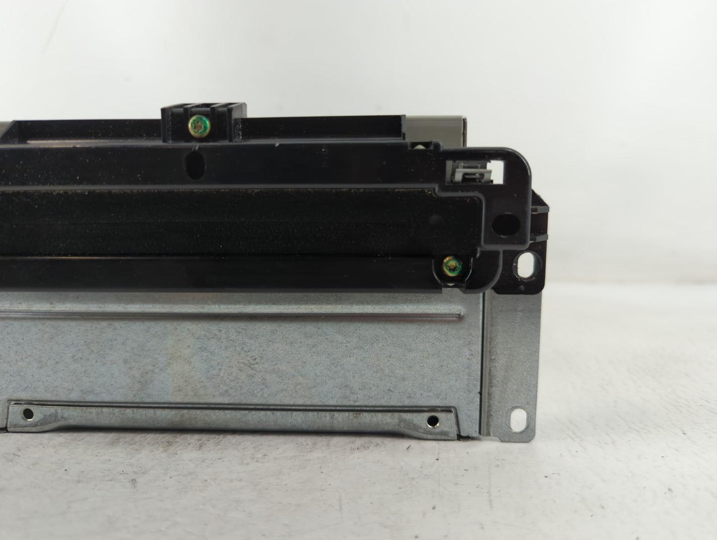 2018-2020 Dodge Journey Radio AM FM Cd Player Receiver Replacement P/N:P68209665AD Fits Fits 2018 2019 2020 OEM Used Auto Parts - Oemusedautoparts1.com