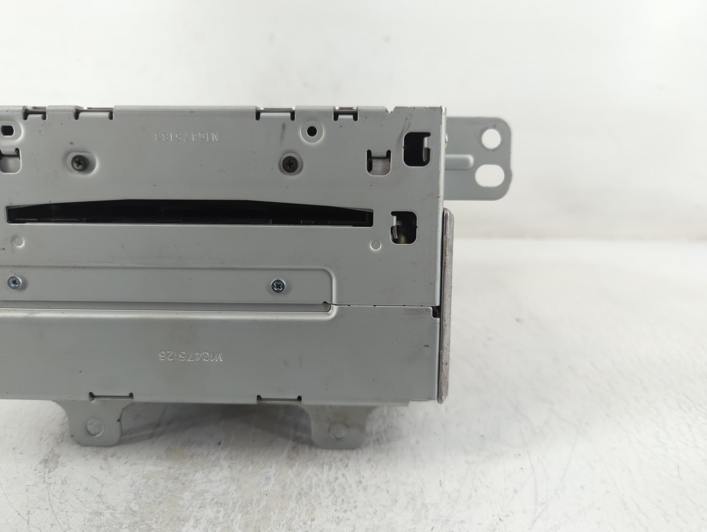 2010-2012 Cadillac Srx Radio AM FM Cd Player Receiver Replacement P/N:20907419 Fits Fits 2010 2011 2012 OEM Used Auto Parts - Oemusedautoparts1.com