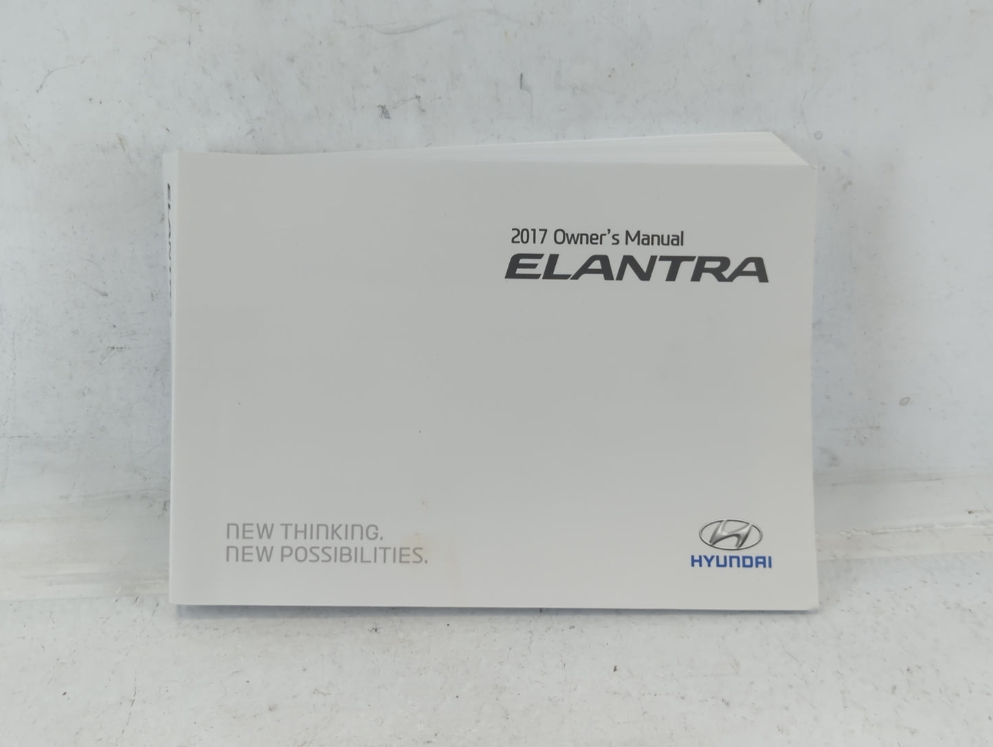 2017 Hyundai Elantra Owners Manual Book Guide P/N:HF30-EU64D OEM Used Auto Parts - Oemusedautoparts1.com