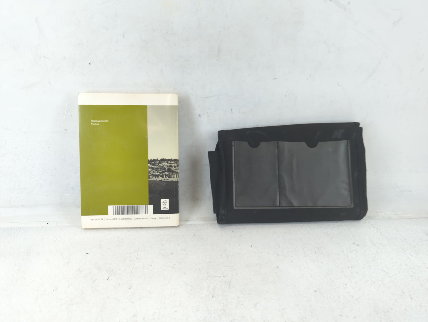 2013 Ford Escape Owners Manual Book Guide P/N:DJ5J 19A321 AA OEM Used Auto Parts - Oemusedautoparts1.com