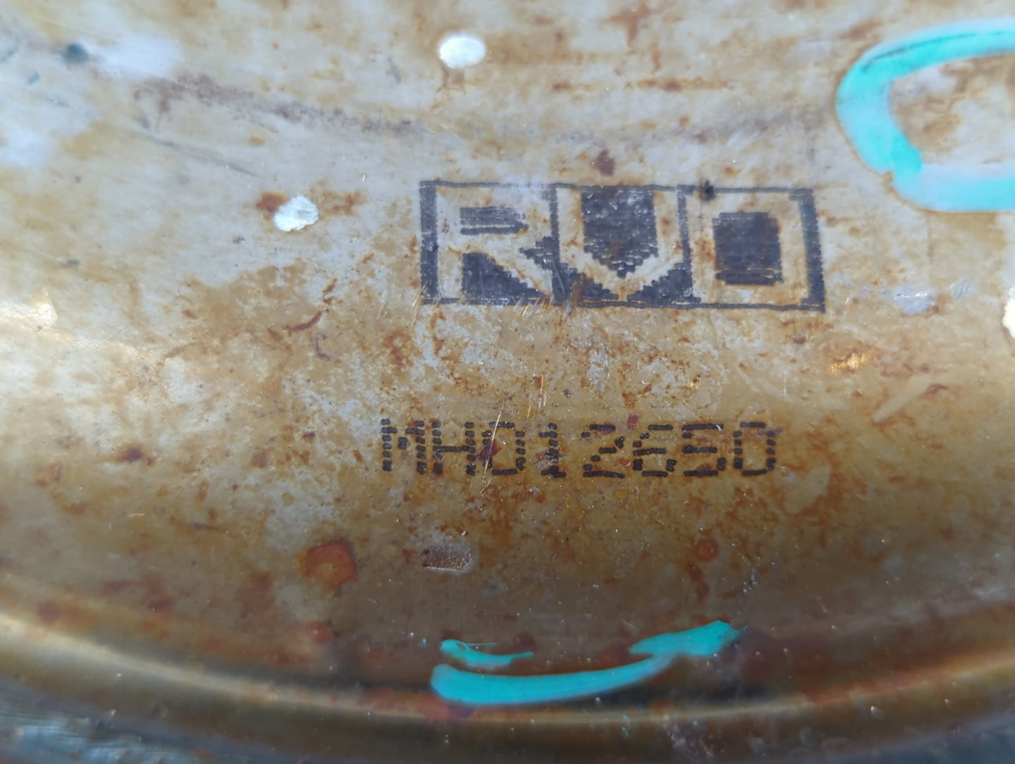 2001 Ford Focus Torque Converter Automatic Transmission OEM P/N:012650 MH012650, TV19BB, TV18BB, TX07XF, 81TX07XF Fits OEM Used Auto Parts - Oemusedautoparts1.com