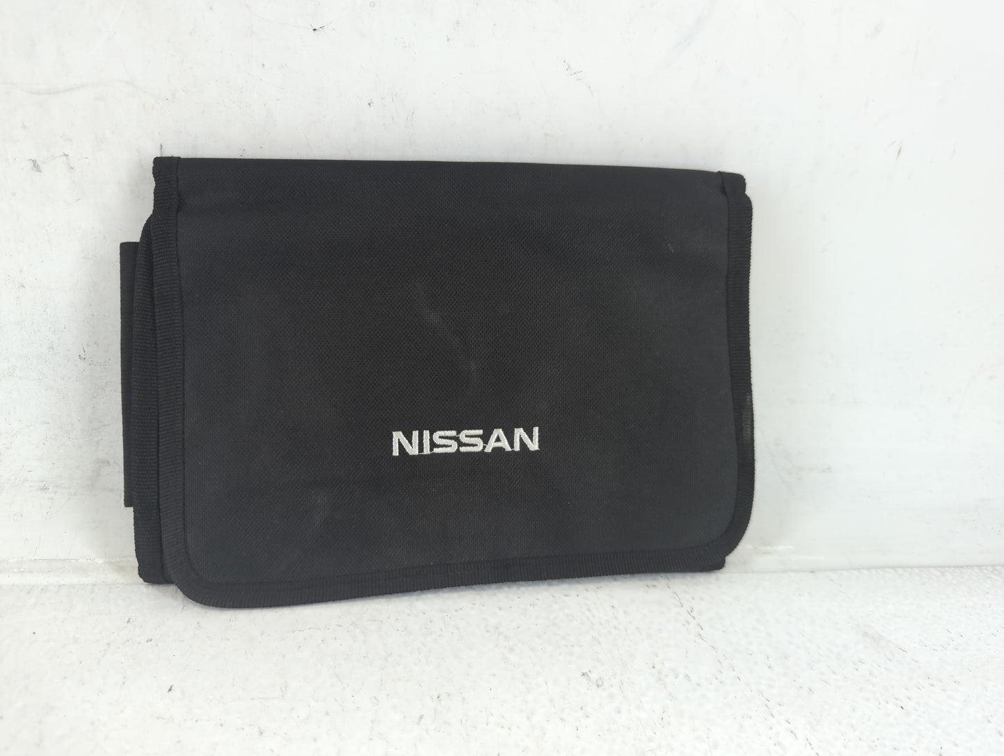 2014 Nissan Rogue Select Owners Manual Book Guide P/N:OM14E00S35U0 OEM Used Auto Parts - Oemusedautoparts1.com