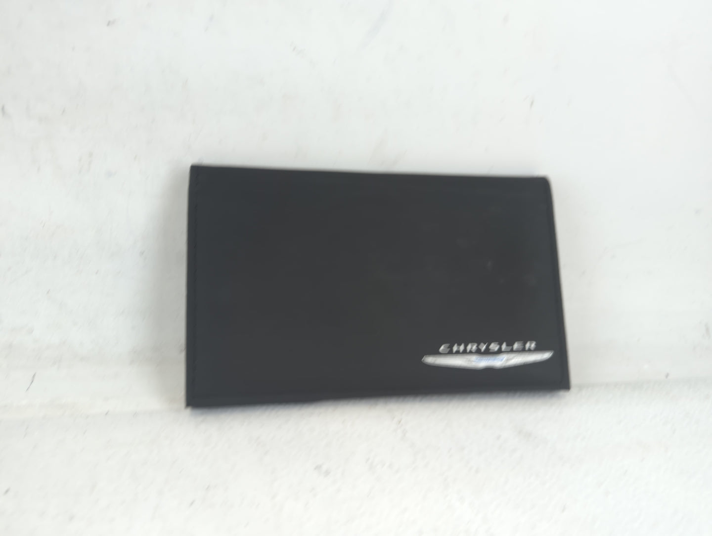 2015 Chrysler 200 Owners Manual Book Guide P/N:15UF-926-AA OEM Used Auto Parts - Oemusedautoparts1.com