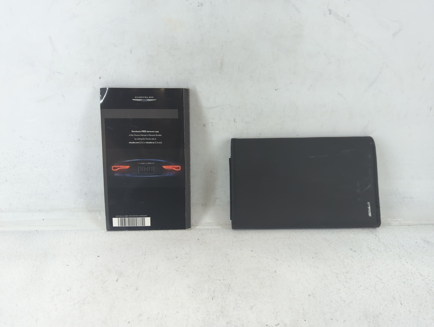 2015 Chrysler 200 Owners Manual Book Guide P/N:15UF-926-AA OEM Used Auto Parts - Oemusedautoparts1.com