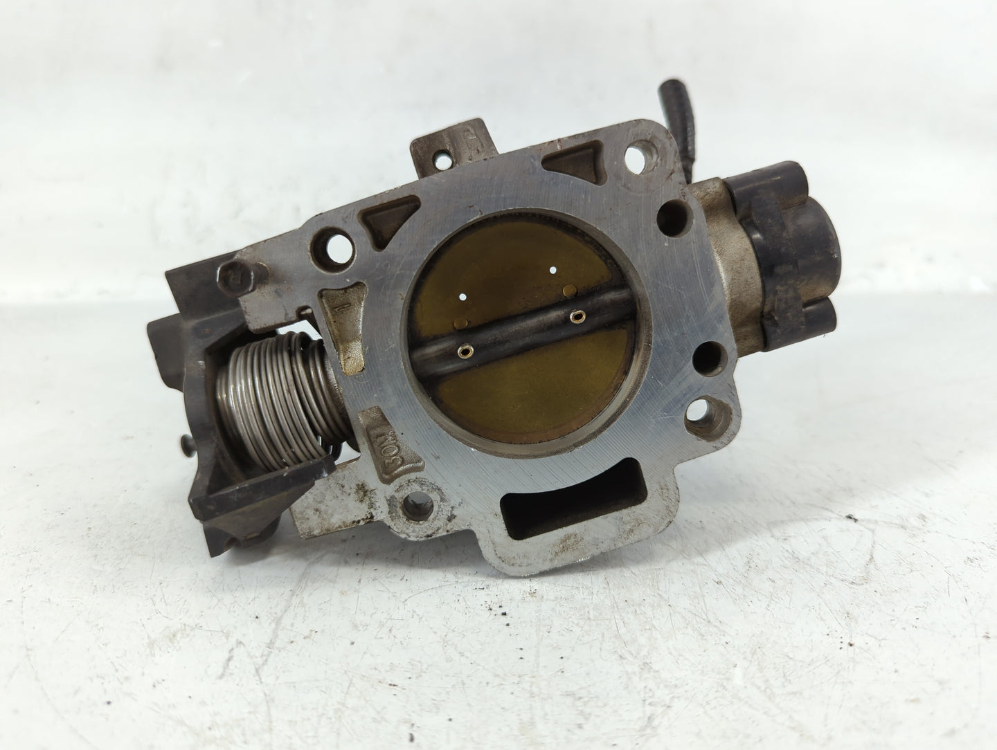 2001-2002 Mazda Tribute Throttle Body P/N:BA 0L07B F5RF 98989 Fits Fits 2001 2002 2003 OEM Used Auto Parts - Oemusedautoparts1.com