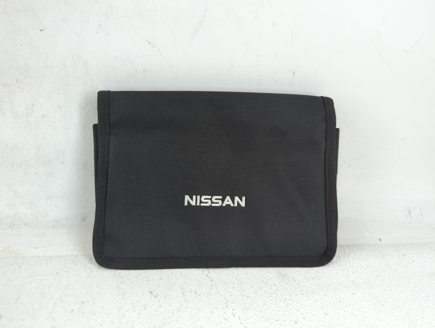 2016 Nissan Rogue Owners Manual Book Guide P/N:OM16EA OT32U1 OEM Used Auto Parts - Oemusedautoparts1.com