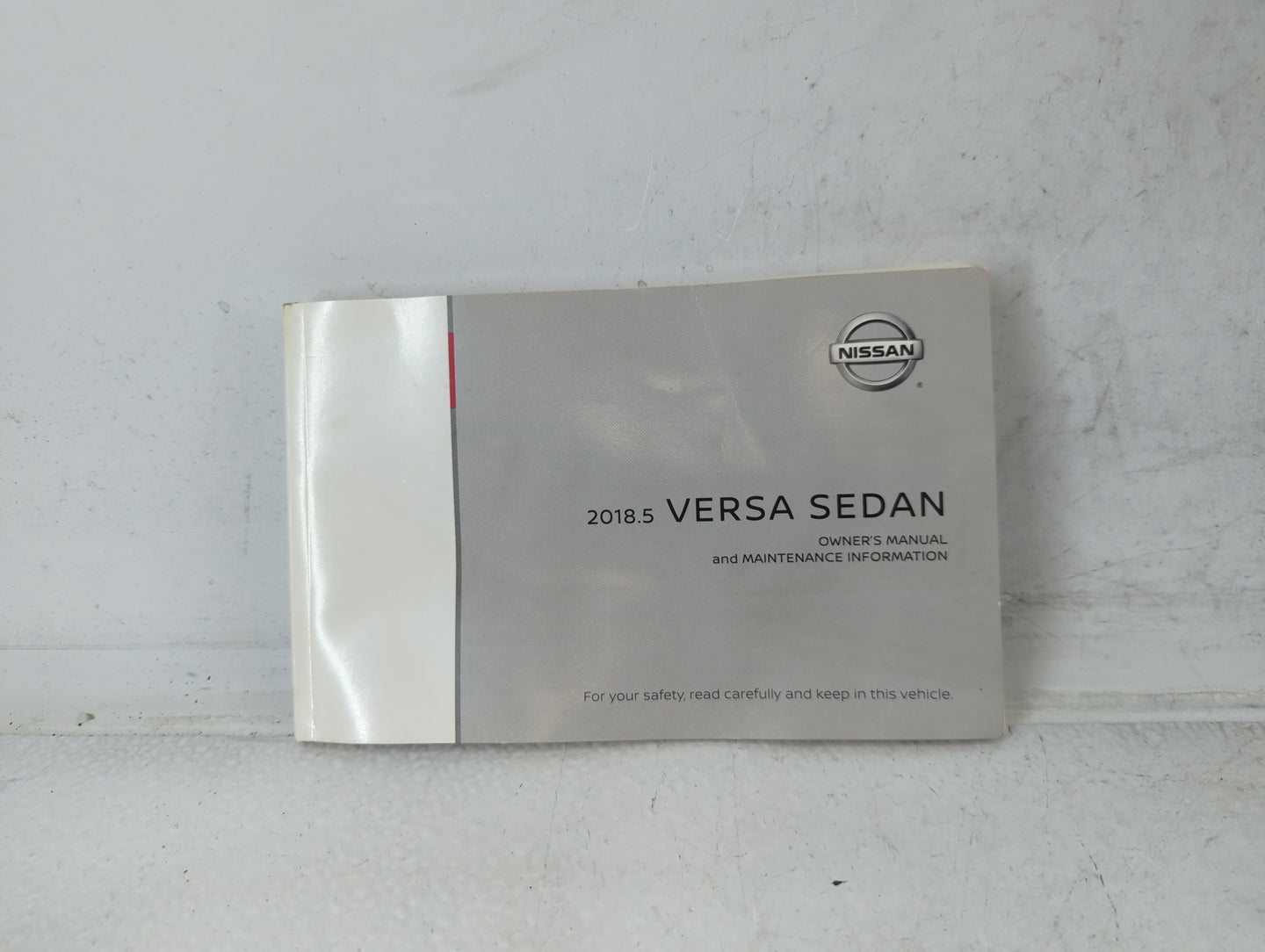 2018 Nissan Versa Owners Manual Book Guide P/N:OM18EM 5N17U0 OEM Used Auto Parts - Oemusedautoparts1.com