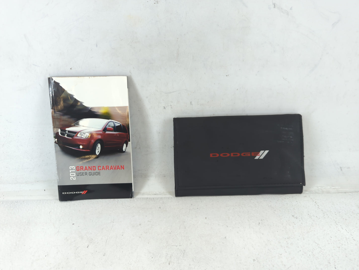 2013 Dodge Grand Caravan Owners Manual Book Guide P/N:13Y532-926-AA OEM Used Auto Parts - Oemusedautoparts1.com