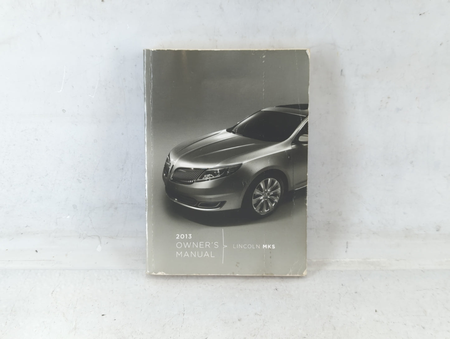 2013 Lincoln Mks Owners Manual Book Guide P/N:DA5J 19A321 AA OEM Used Auto Parts - Oemusedautoparts1.com