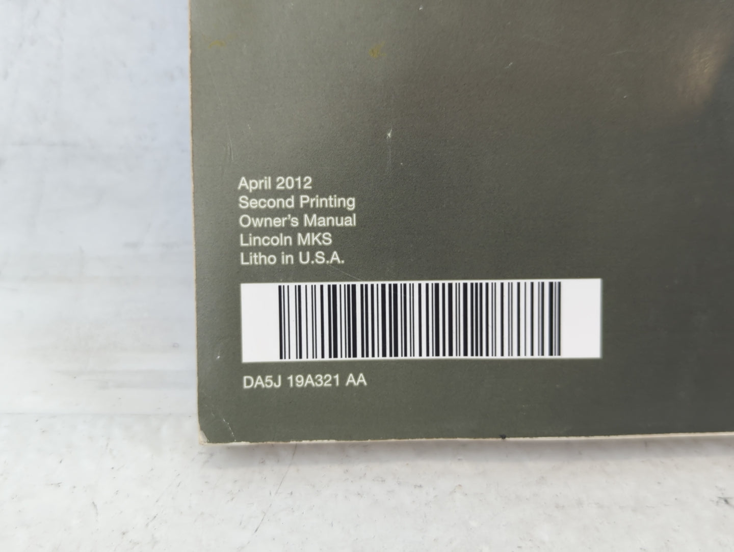 2013 Lincoln Mks Owners Manual Book Guide P/N:DA5J 19A321 AA OEM Used Auto Parts - Oemusedautoparts1.com