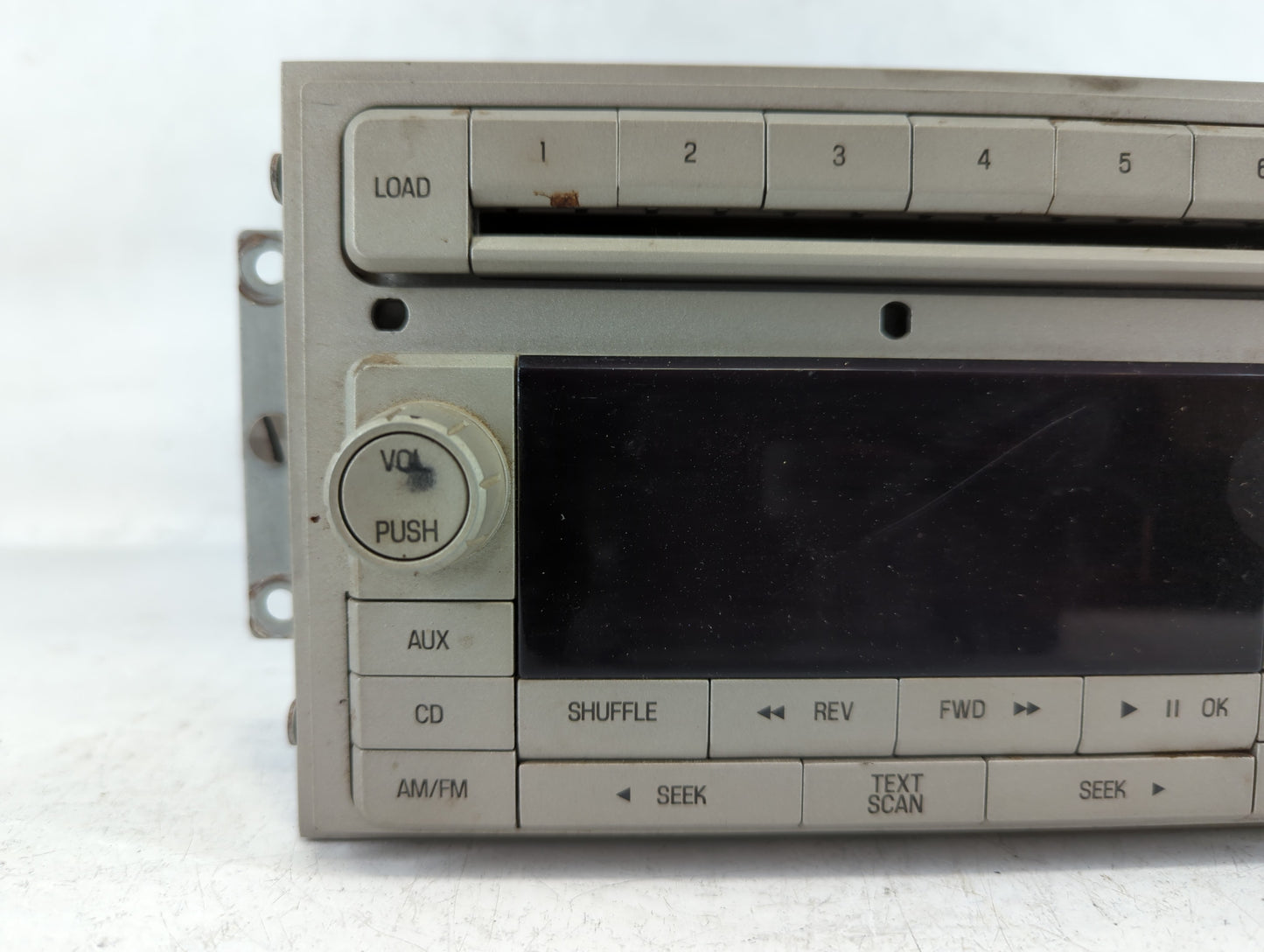 2008 Lincoln Navigator Radio AM FM Cd Player Receiver Replacement Fits OEM Used Auto Parts - Oemusedautoparts1.com