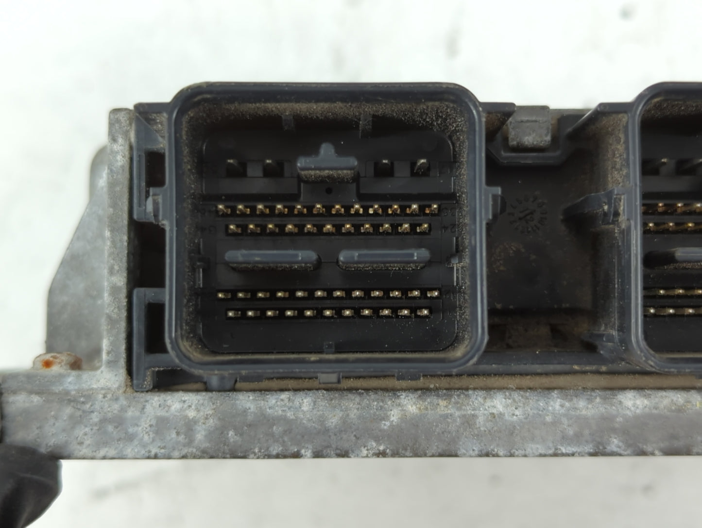 2013 Ford Fusion PCM Engine Control Computer ECU ECM PCU OEM P/N:DS7A-12A650-ACJ Fits OEM Used Auto Parts - Oemusedautoparts1.com