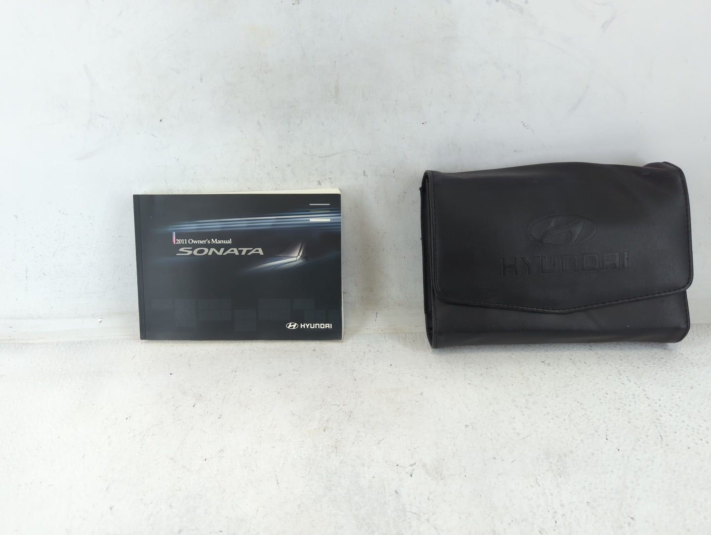 2011 Hyundai Sonata Owners Manual Book Guide P/N:A3S0-EU05E OEM Used Auto Parts - Oemusedautoparts1.com
