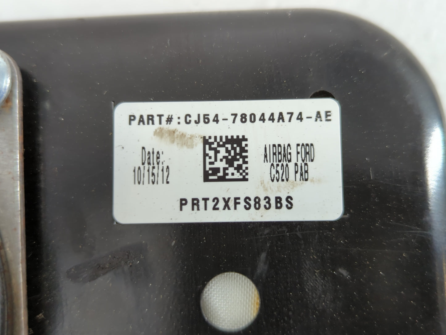 2013-2014 Ford Escape Air Bag Passenger Right Dashboard OEM P/N:CJ54-78044A74-AE Fits Fits 2013 2014 2015 OEM Used Auto Parts - Oemusedautoparts1.com