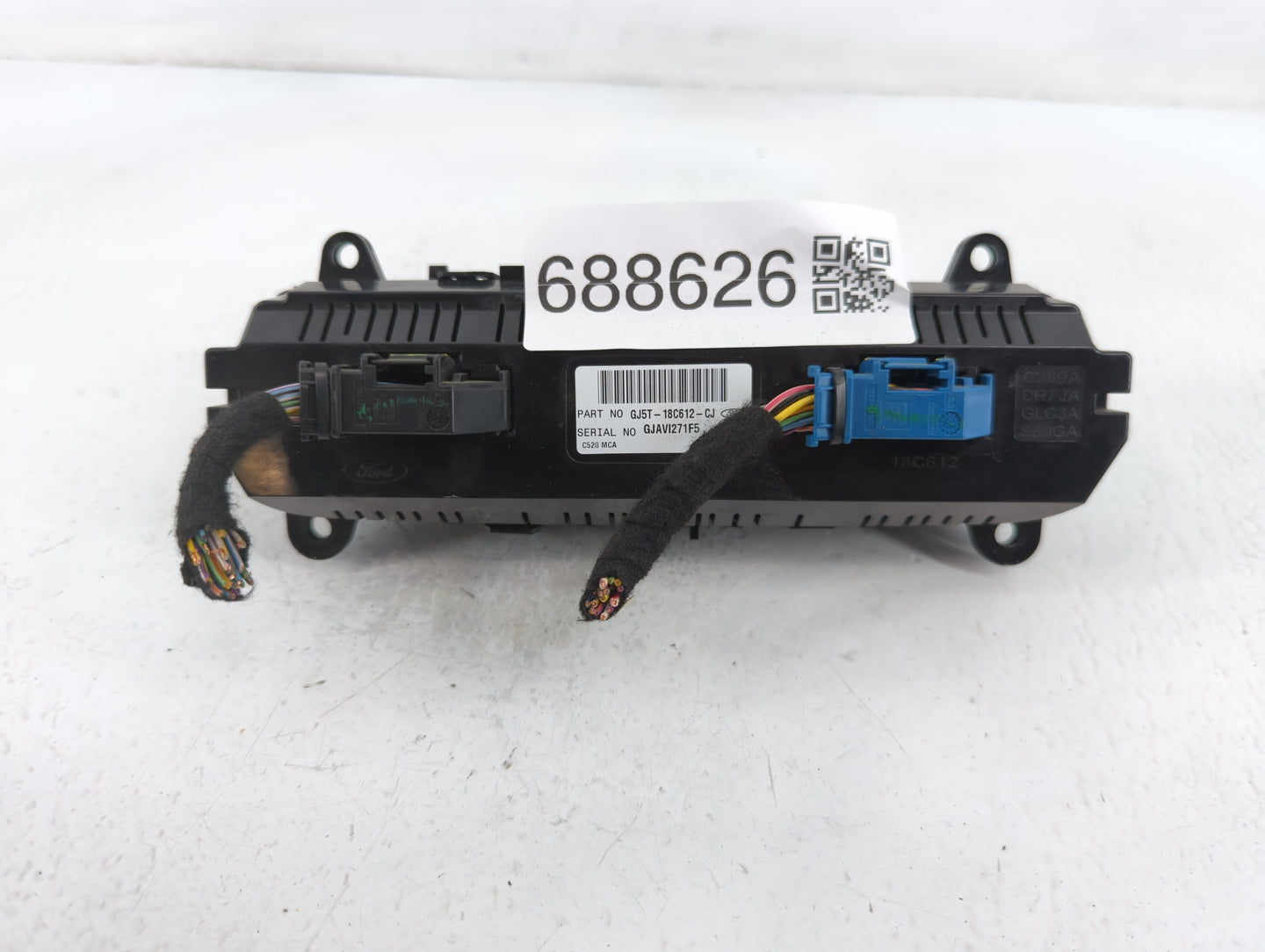 2018-2019 Ford Escape Climate Control Module Temperature AC/Heater Replacement P/N:GJ5T-18C612-CJ Fits Fits 2018 2019 OEM Used Auto Parts - Oemusedautoparts1.com