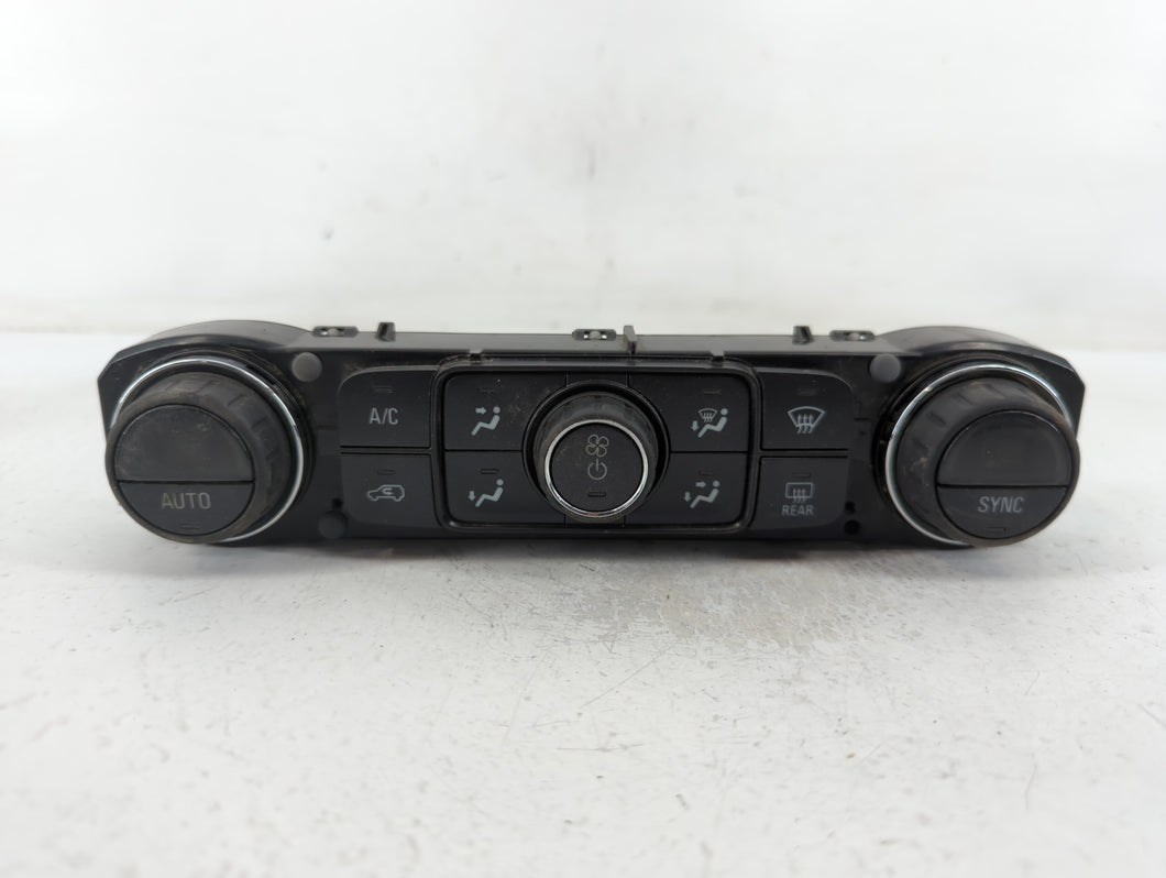 2014-2019 Chevrolet Silverado 1500 Climate Control Module Temperature AC/Heater Replacement P/N:23168157 Fits OEM Used Auto Parts