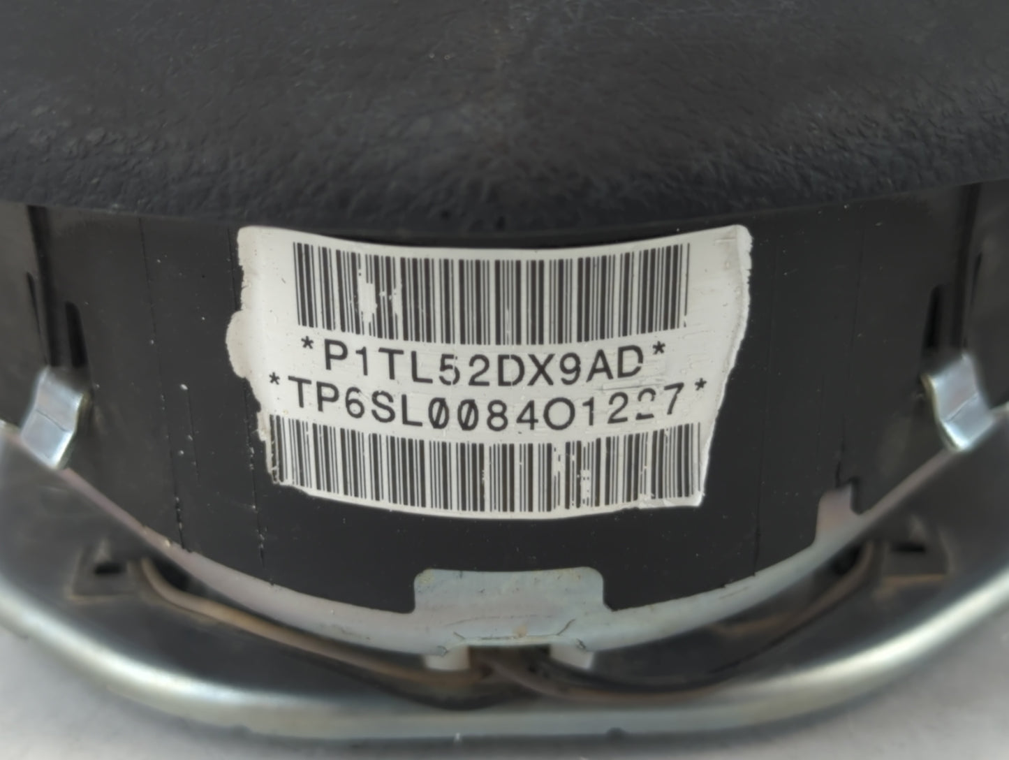 2013-2016 Dodge Dart Air Bag Driver Left Steering Wheel Mounted P/N:P68102233AD Fits Fits 2013 2014 2015 2016 OEM Used Auto Parts - Oemusedautoparts1.com