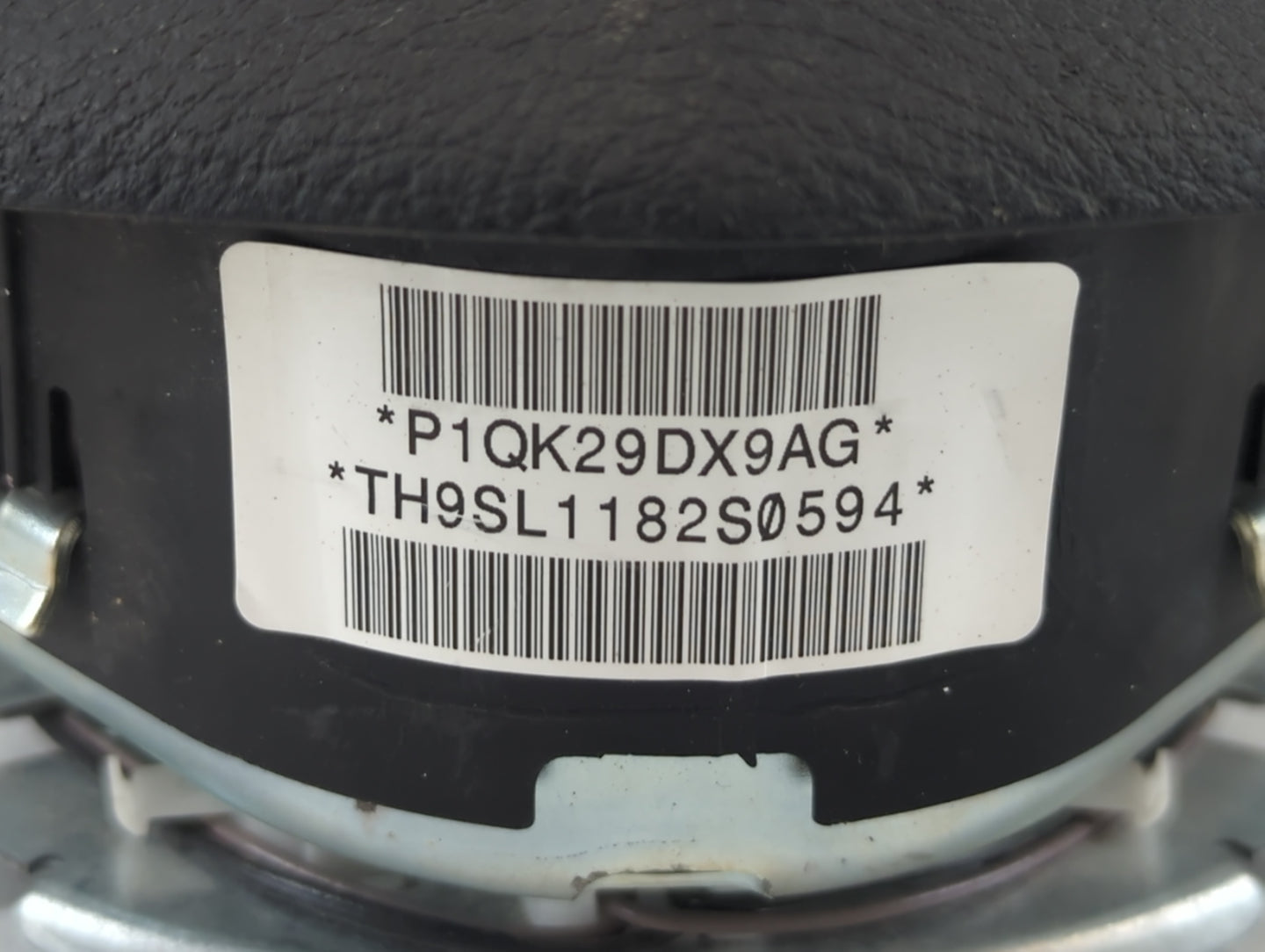 2012 Dodge Caravan Air Bag Driver Left Steering Wheel Mounted P/N:P1QK29DX9AG Fits Fits 2011 OEM Used Auto Parts - Oemusedautoparts1.com